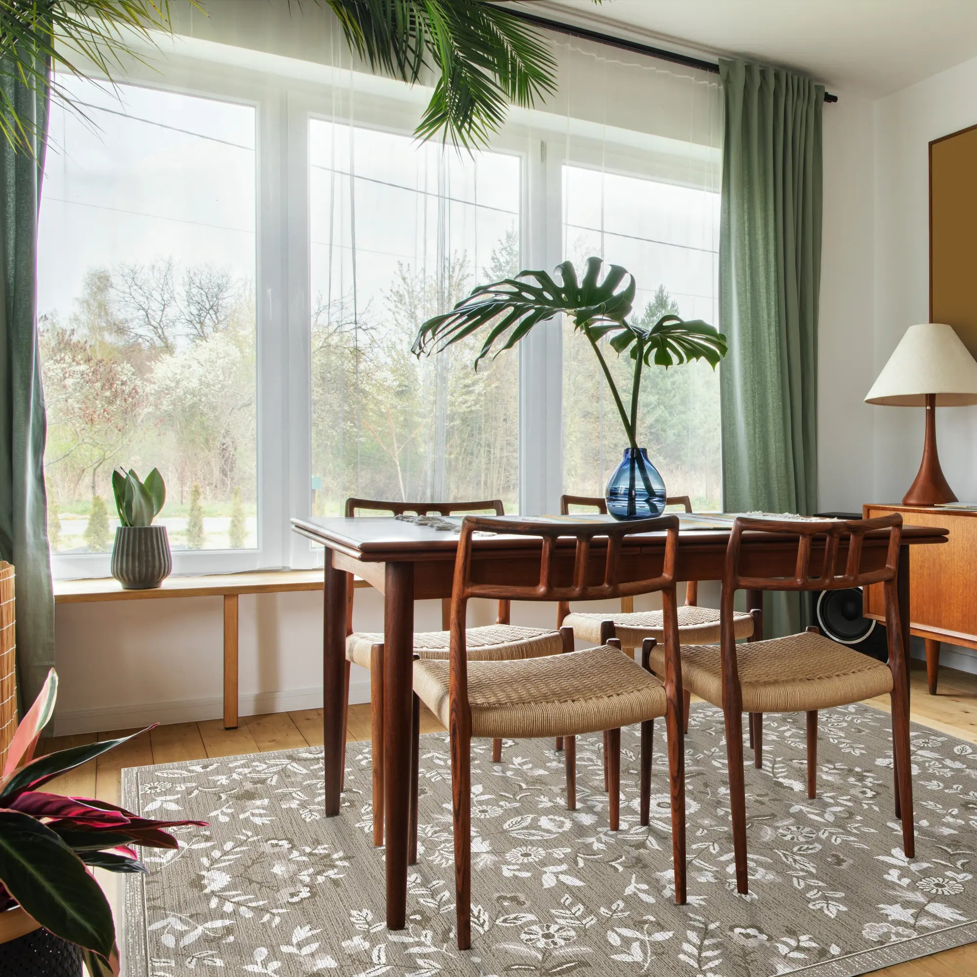 Sand Serenity Floral Medallion Rug