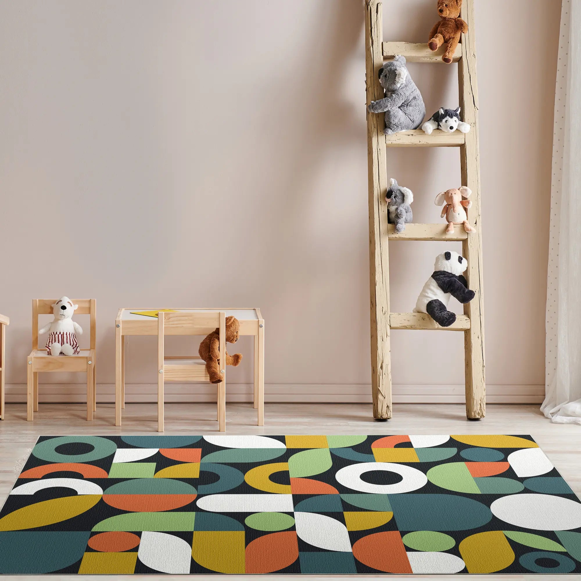 Black Retro Geometric Washable Rug