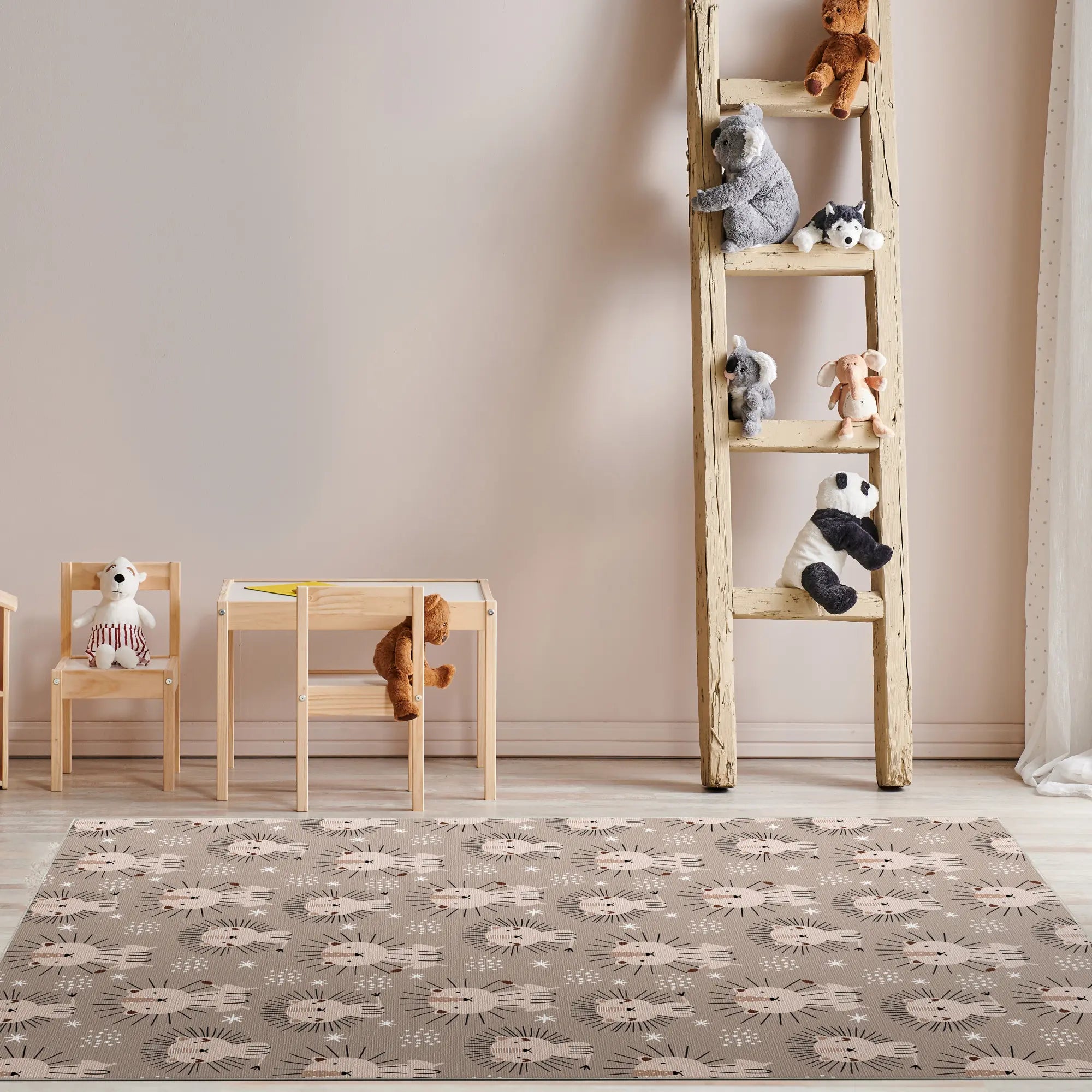 Minimalist Scandi Lion Nursery Rug
