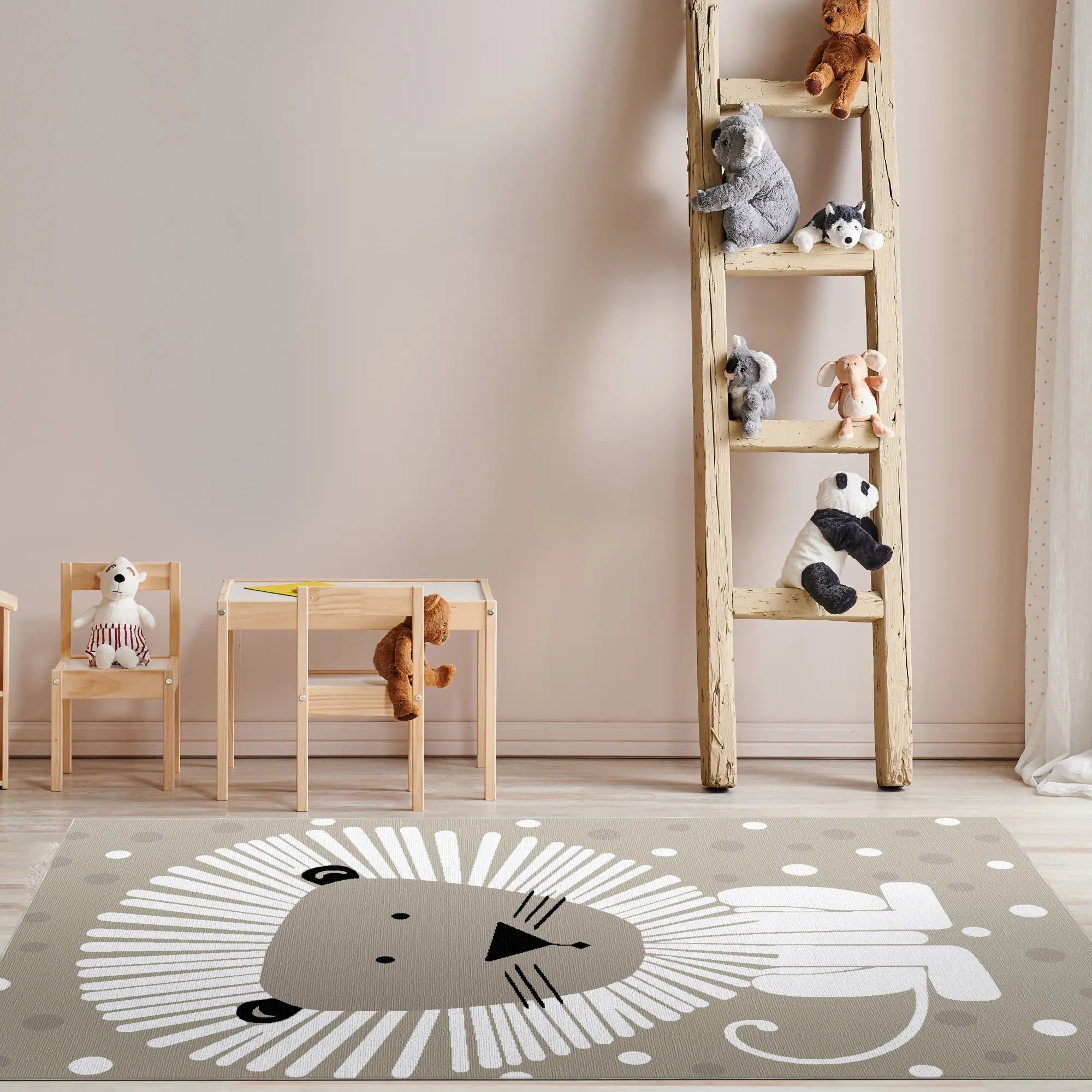 Washable Lion Nursery Rug