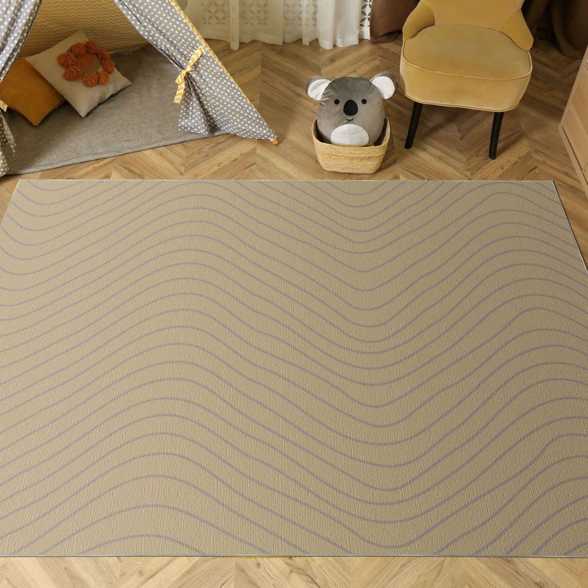 Soft Beige Wavy Motion Accent Rug