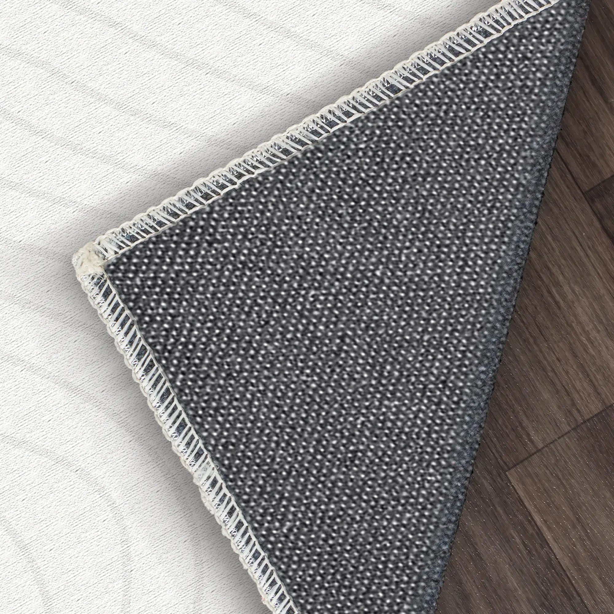 Soft Grey Wavy Motion Accent Rug