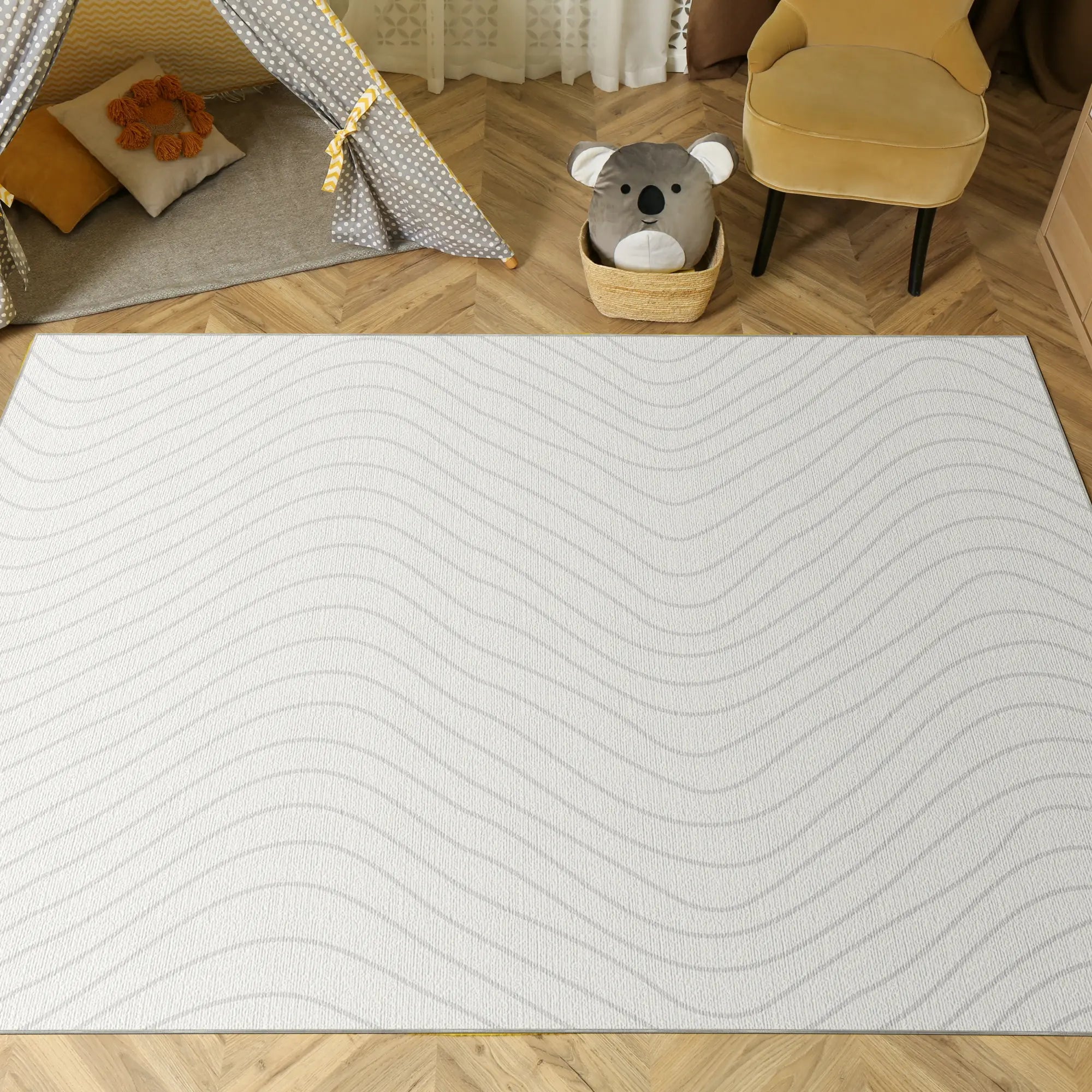 Soft Grey Wavy Motion Accent Rug