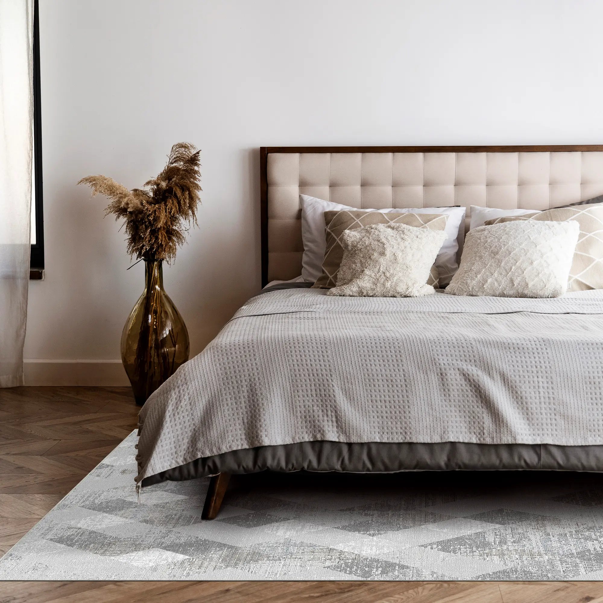 Silver Prism Distressed Geometric Rug