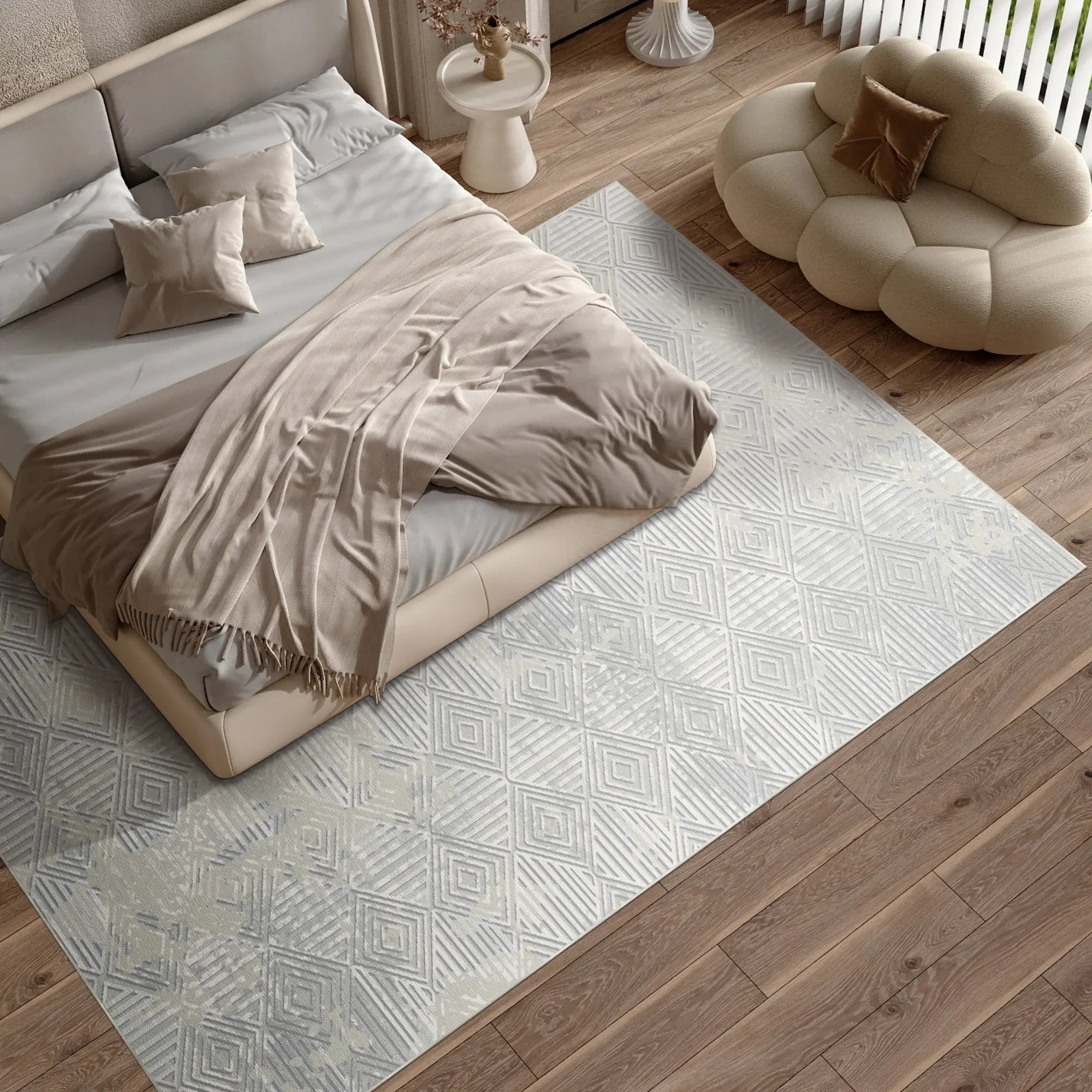 Faceted Echo Distressed Gray Rug